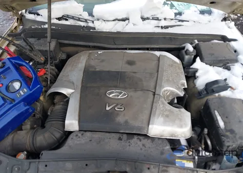 2009 Hyundai Genesis 3.8 z USA, uszkodzony, nr VIN KMHGC46E49U038669